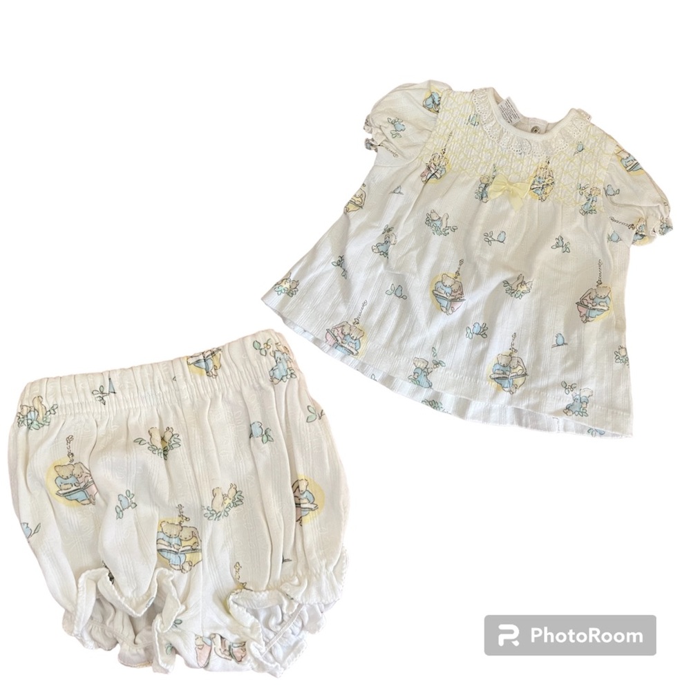 ⚪️CARTER’S: Girl size 3-6 months, bear theme short sleeve top & bloomers set⚪️